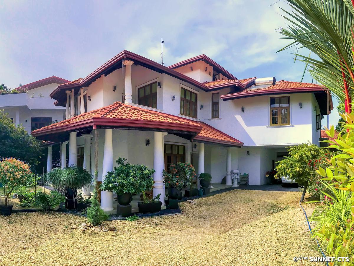 Ceylon Pearlwing Resort Negombo Esterno foto