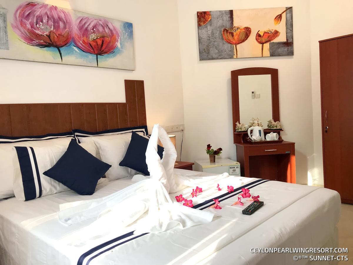 Ceylon Pearlwing Resort Negombo Esterno foto