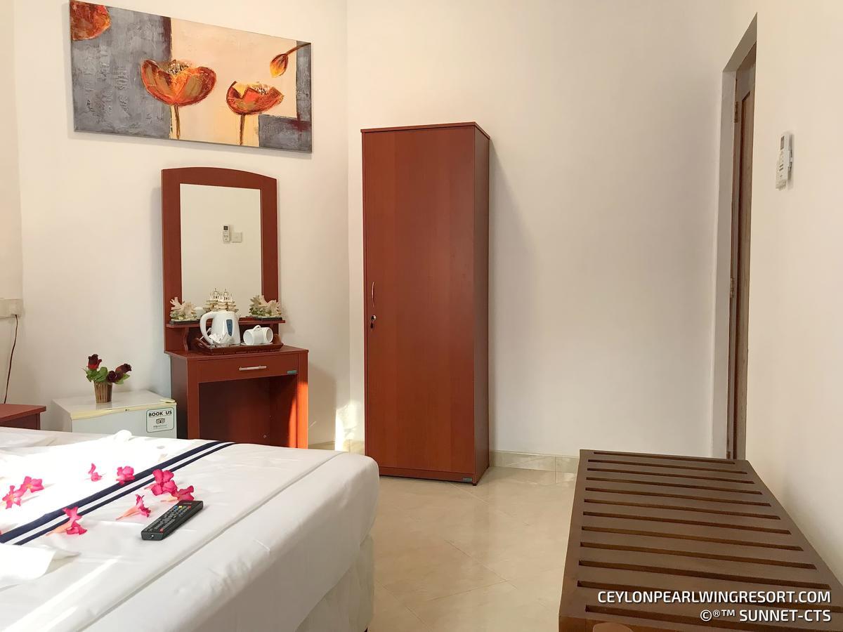 Ceylon Pearlwing Resort Negombo Esterno foto